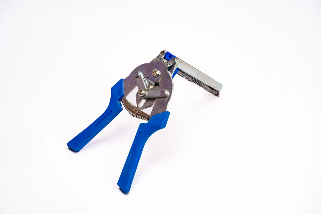 Heavy-Duty Cage Plier with M Clips