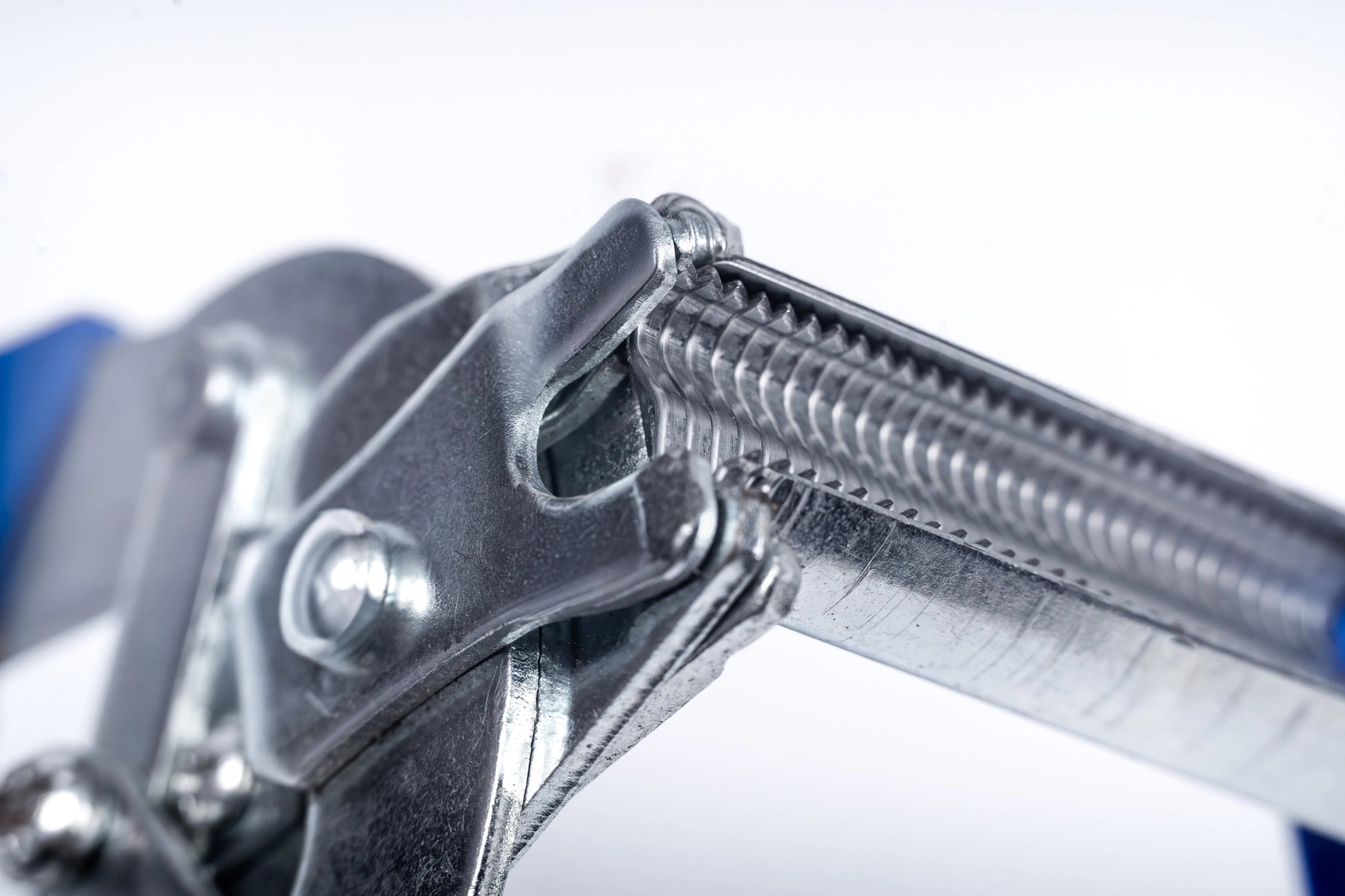 Heavy-Duty Cage Plier with M Clips